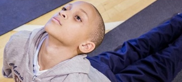 瑜伽可以帮助孩子们应对压力