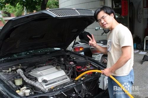 怎样清除汽车水壶里的油