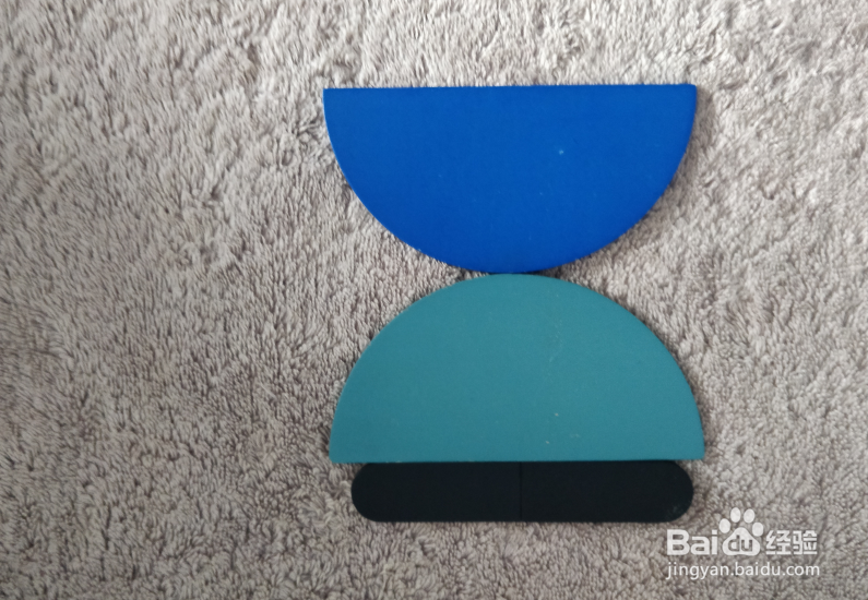 用几何形状怎样拼一只沙漏?