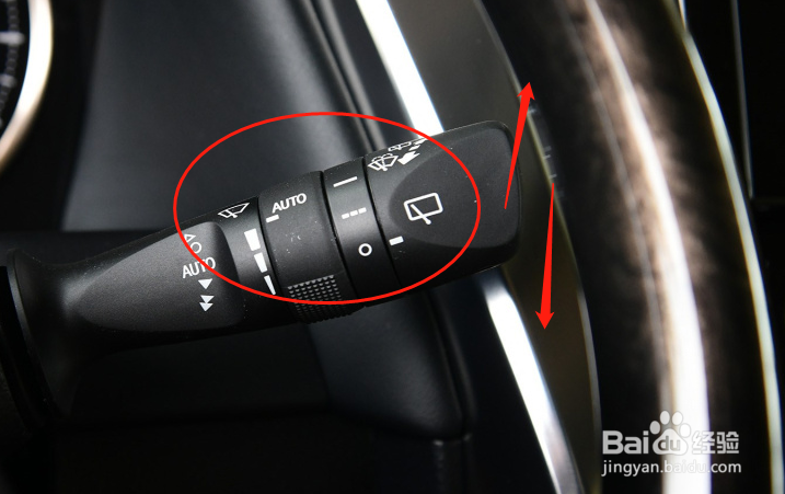 丰田埃尔法车辆雨刮的功能怎么使用