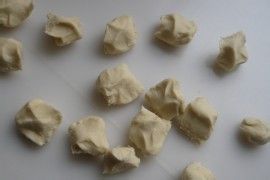 流着汤汁的煎饺——蟹肉皮冻煎饺