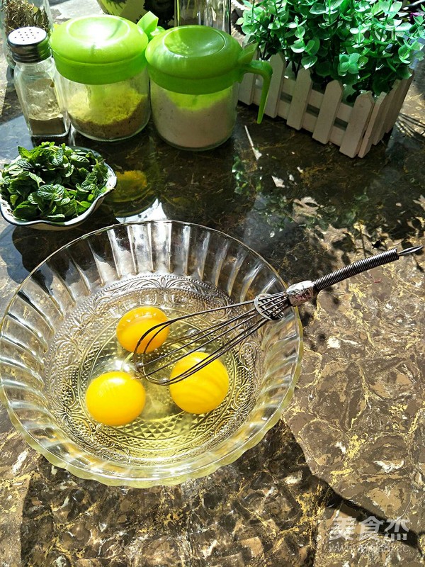 薄荷鸡蛋卷的做法