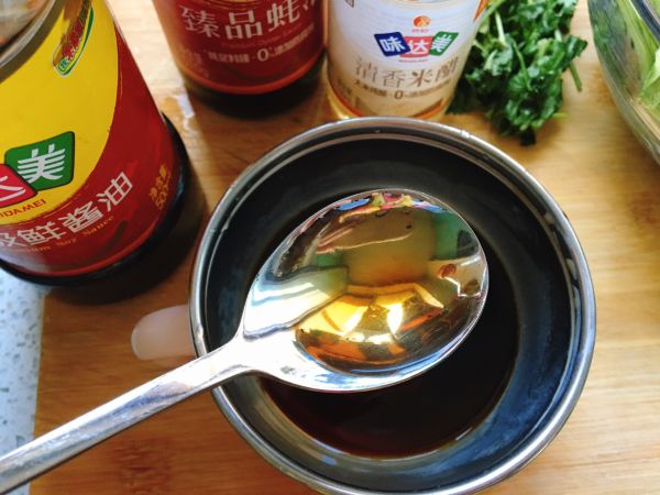 凉拌黄瓜海带丝