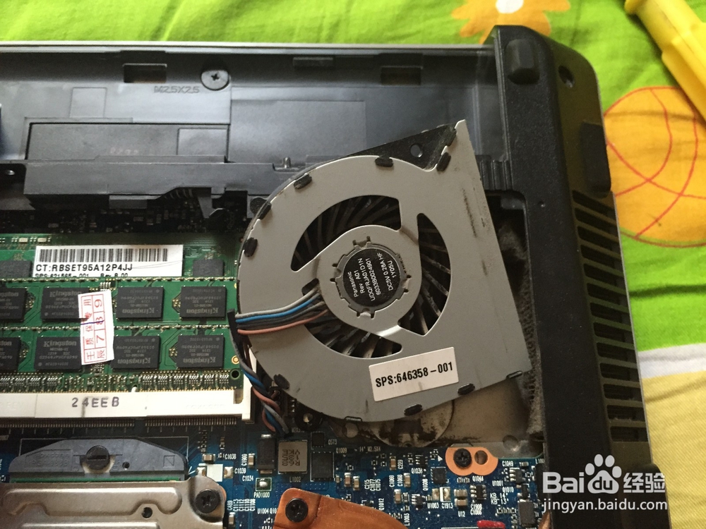 惠普HP ProBook 4431S拆机清理风扇方法