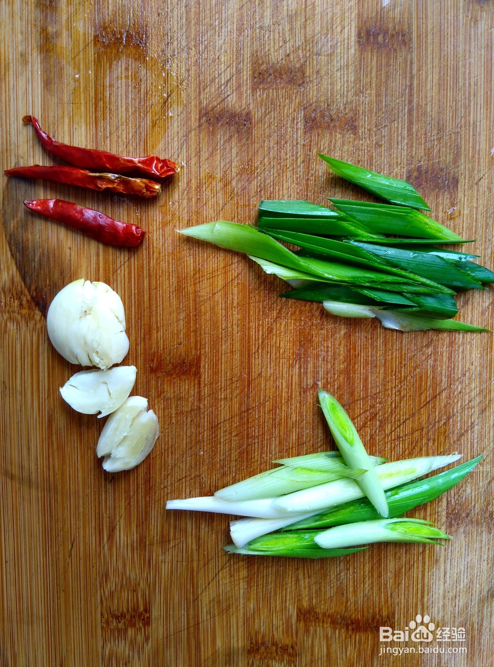 鲜嫩肥美：爆炒蛏子