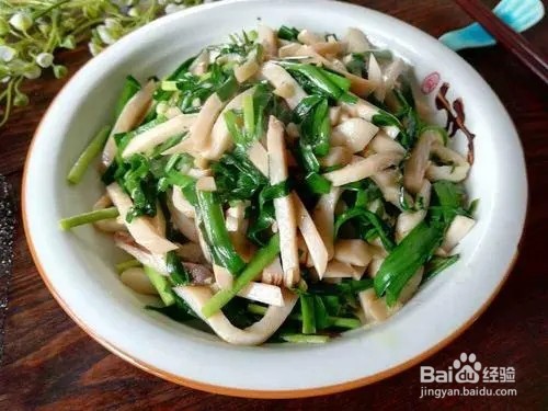 杏鲍菇素炒韭菜