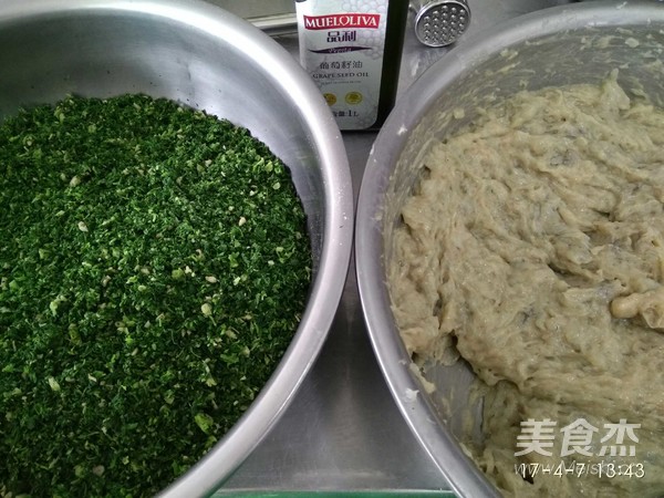 野生荠菜鲜虾小馄饨