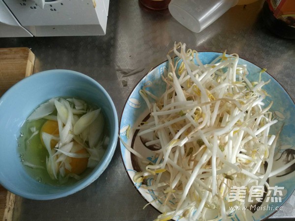 炒凉皮的家常做法