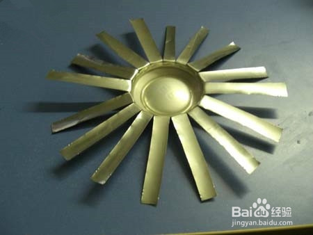 易拉罐制作简易烟灰缸