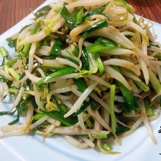 绿豆芽炒韭菜家庭版做法