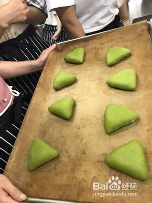 蜜豆奶酪馅抹茶软欧