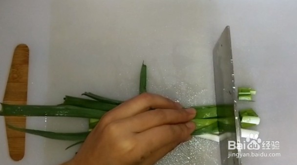 鸡蛋炝锅面的做法