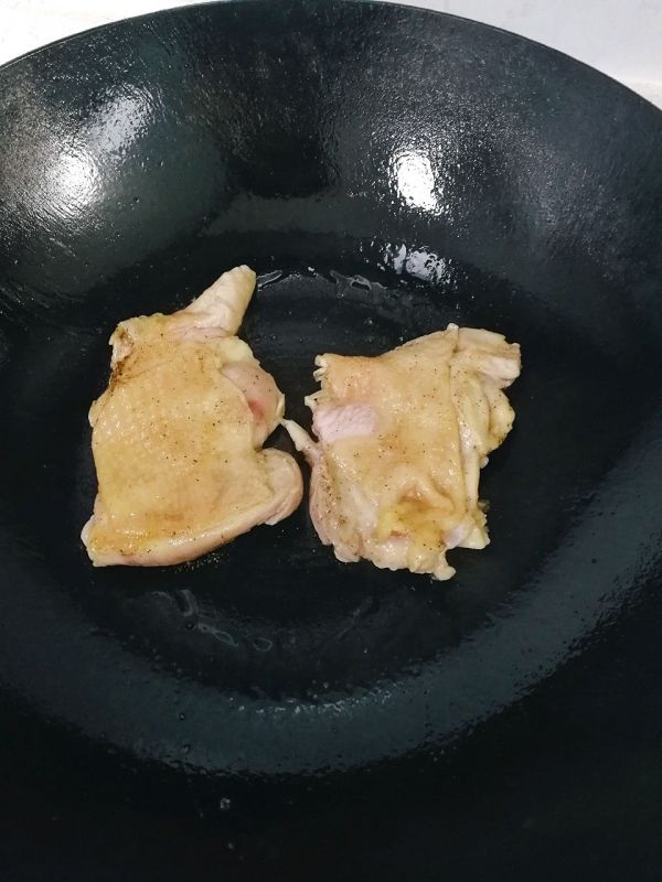 黑椒鸡腿海苔包饭