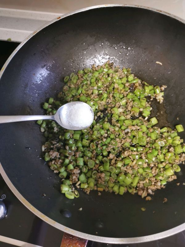 榄菜肉末四季豆