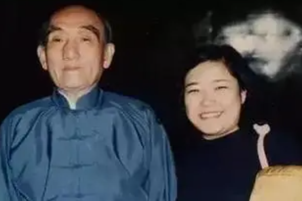 我国著名古琴演奏家是哪一位