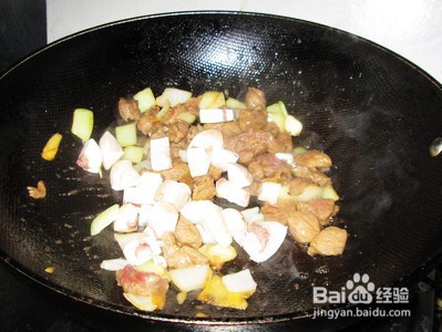 黑椒苹果牛肉粒的做法