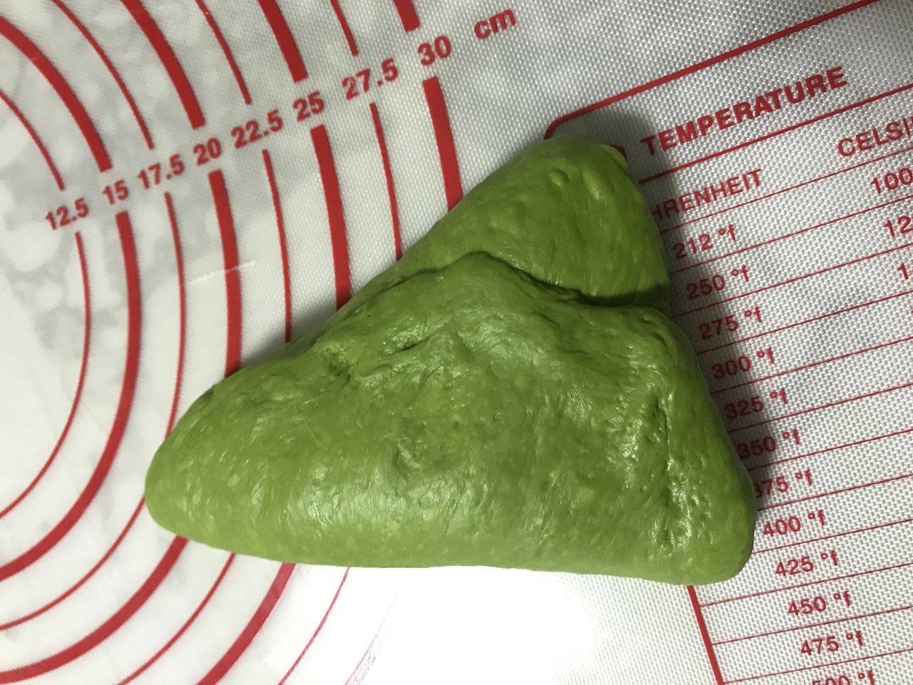 抹茶叶型椰蓉包的做法,妈妈们学会了吗