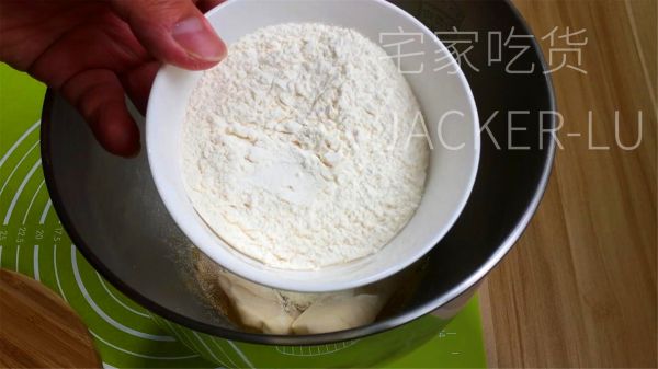 超松软牛奶面包