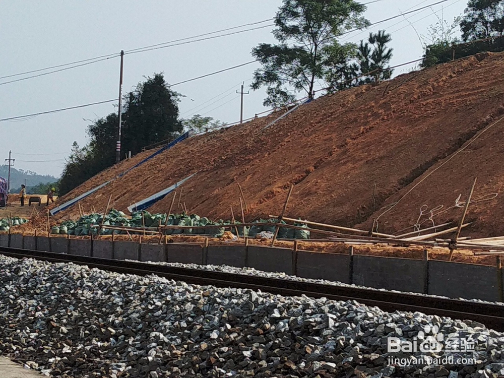 三合土加固地面排水设备的施工注意事项有哪些?