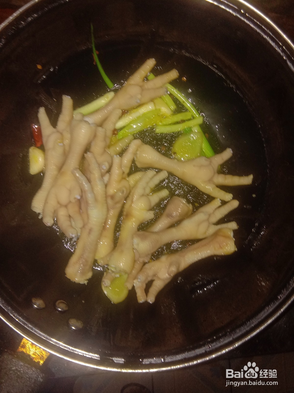 好吃又不贵的酱鸡爪