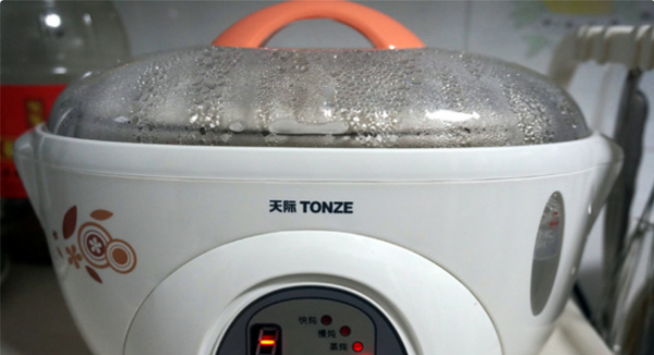 冬虫夏草滋补乌鸡汤