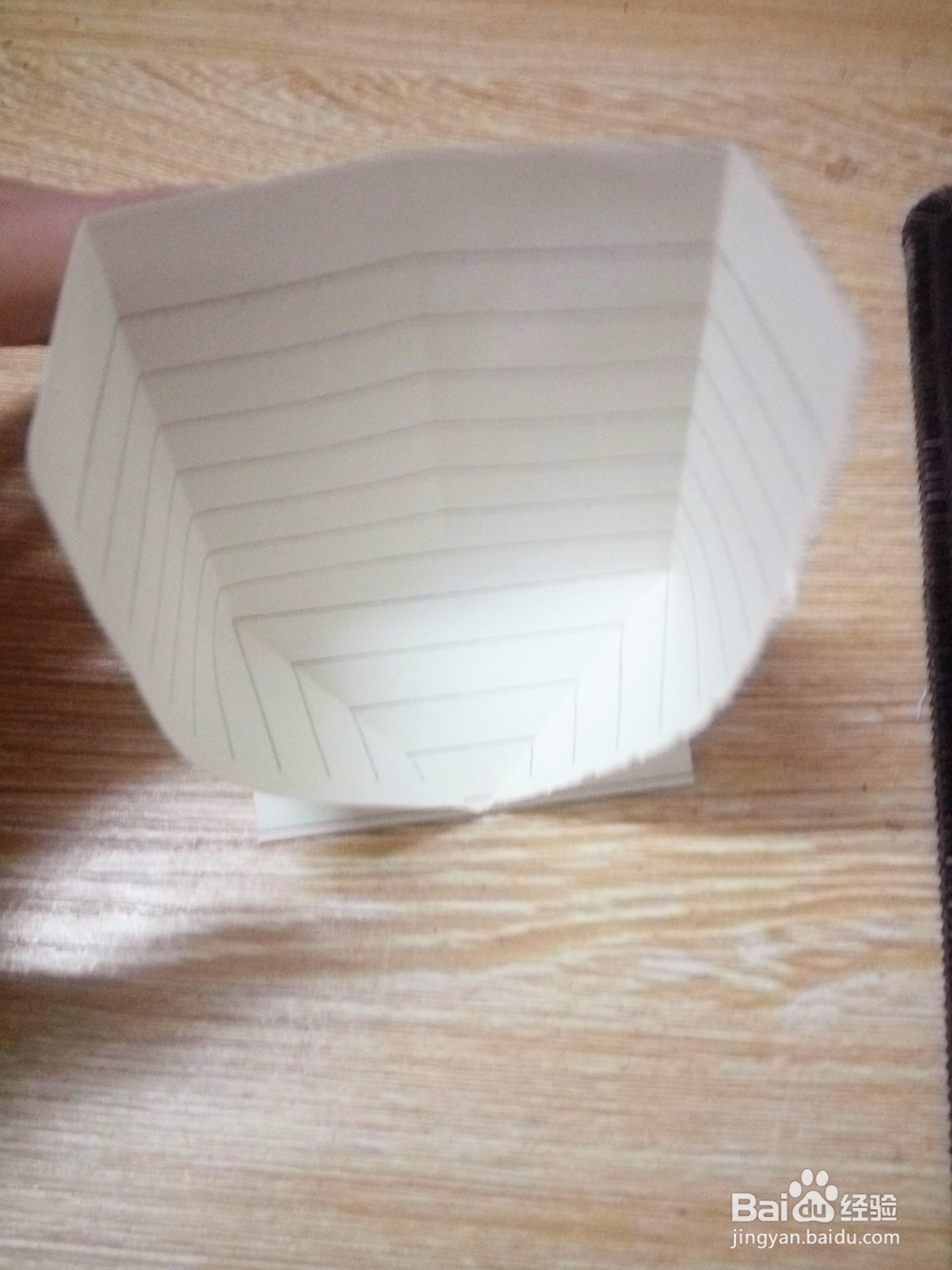 另类垃圾纸盒怎么折？