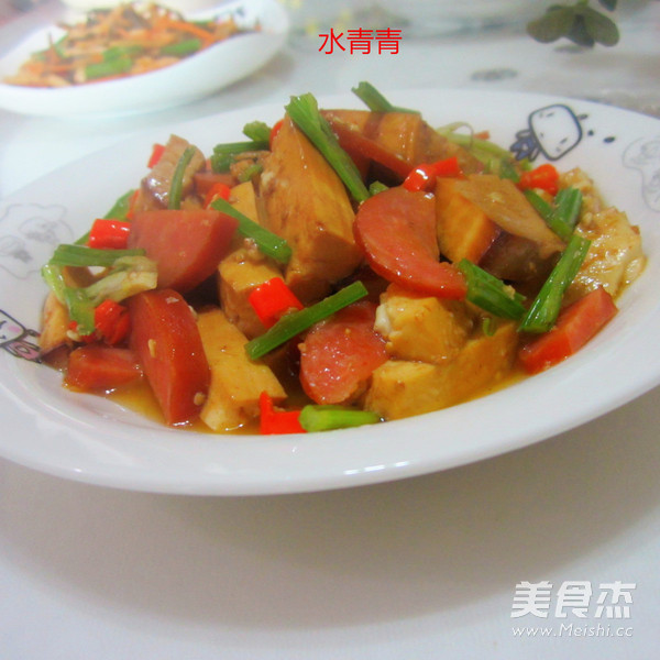 香干芹菜烧烤肠