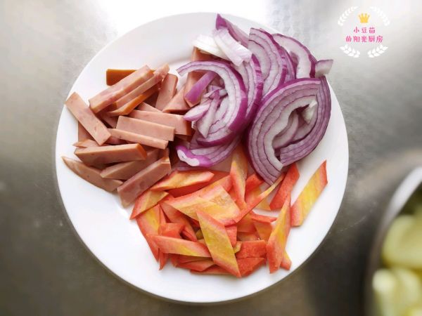 土豆片洋葱炒肉