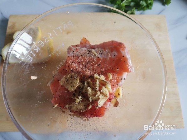 炸三文鱼排的做法