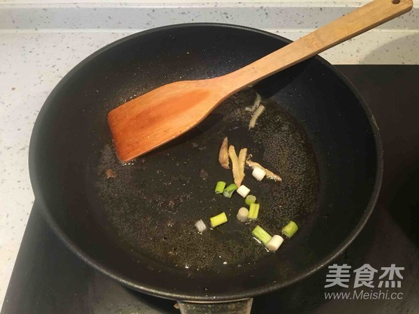 蒜苔肉丝的做法