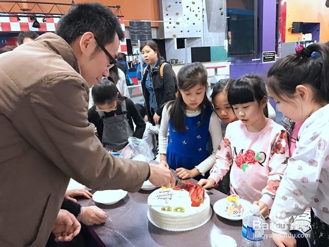 在保龄球馆办生日会注意事项
