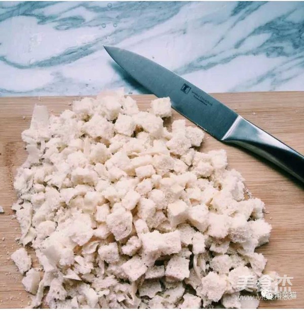 炒馒头丁的做法