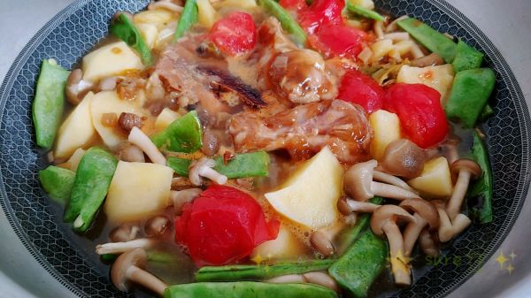 菇茄肉酱焖豆豆