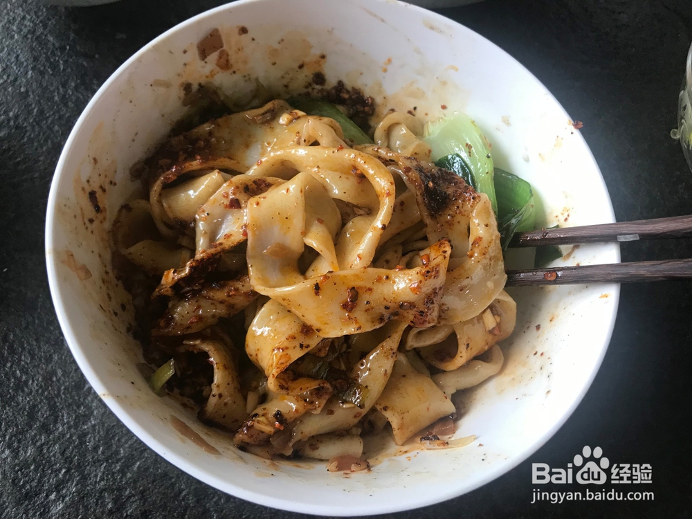 宇宙无敌好吃到炸油泼面