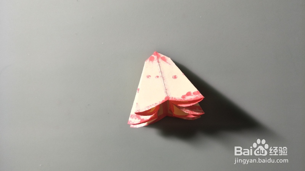 折纸:书中花朵