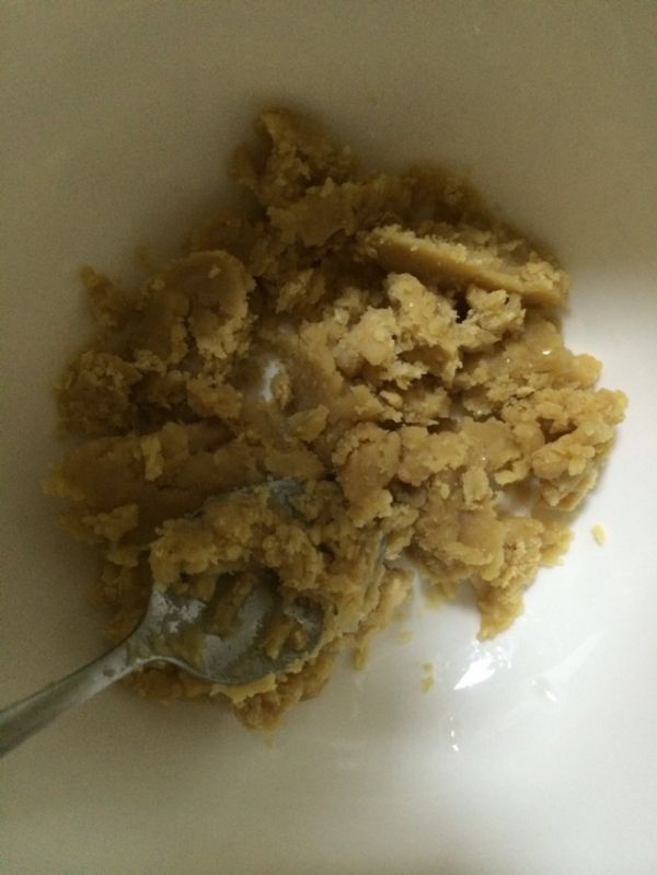 奶香花生酱包子