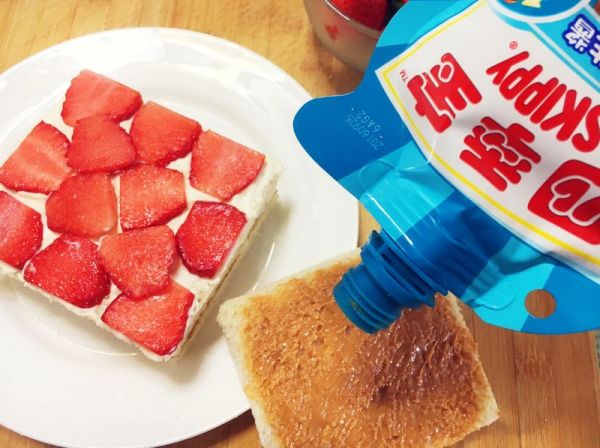 花生酱水果三明治