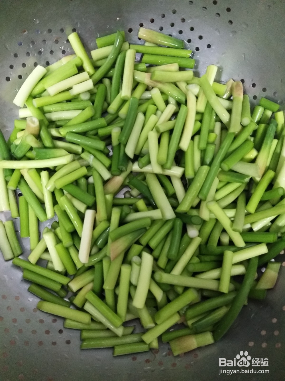 家常菜蒜苔炒鸡蛋