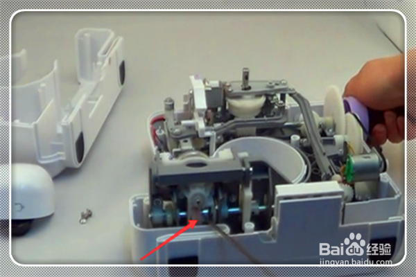 芳华缝纫机怎样拆机