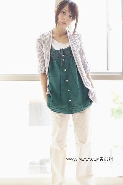 校园女生的搭配打扮