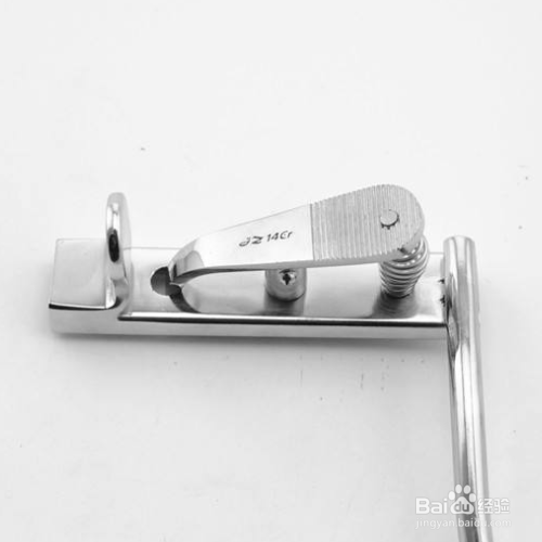 开口器的正确使用方法