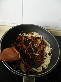 素炒黄鳝丝做法