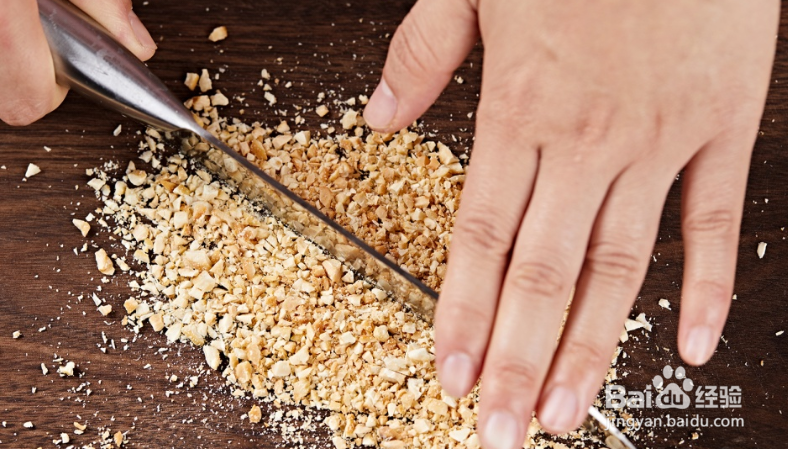 11个月宝宝补铁补钙辅食----腰果鸡丁焖饭