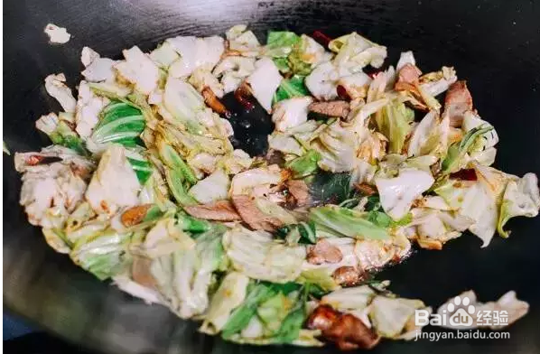 怎么巧做手撕包菜?