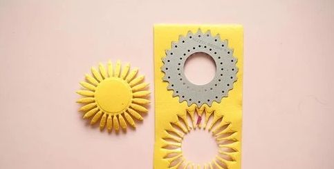 海绵纸向日葵制作方法