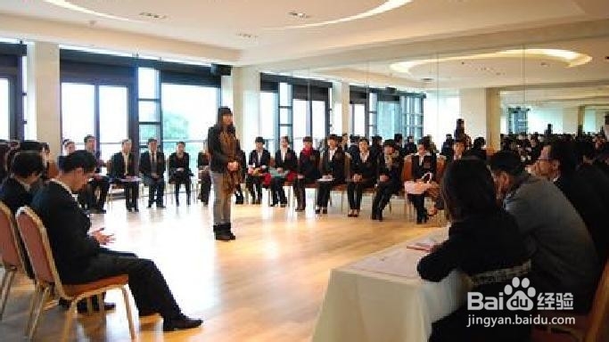 求职者面试怎么自我介绍怎么样的心态