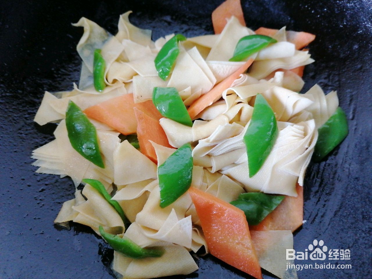 青椒炒豆皮怎么做