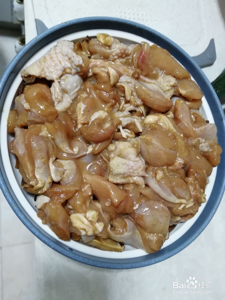 爽脆可口的香菇蒸鸡腿