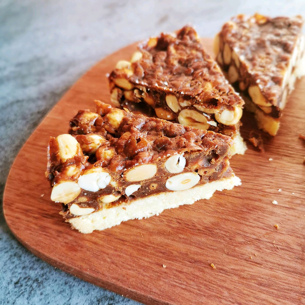 焦糖松子花生塔