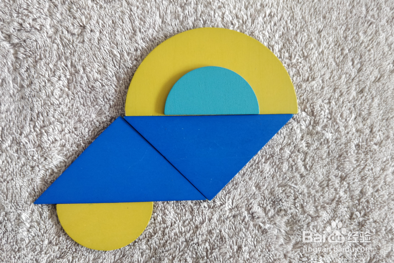 用蒙氏积木怎样拼UFO？